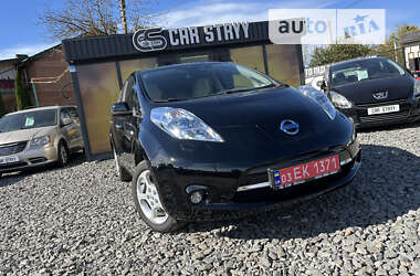 Хэтчбек Nissan Leaf 2012 в Стрые