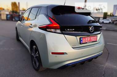 Хэтчбек Nissan Leaf 2018 в 