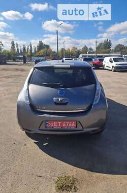 Хэтчбек Nissan Leaf 2014 в Кропивницком