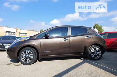 Хетчбек Nissan Leaf 2015 в Запоріжжі