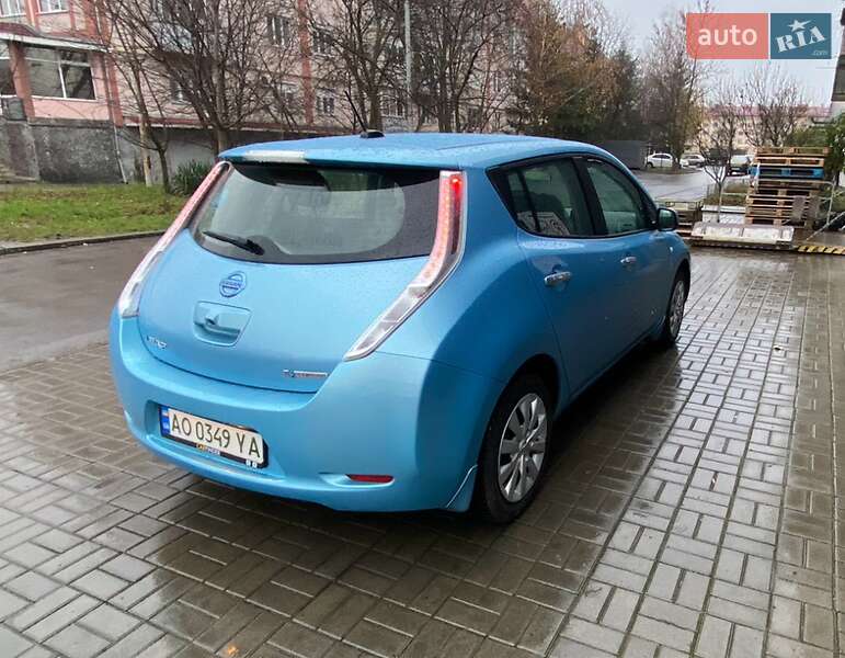 Хетчбек Nissan Leaf 2015 в Ужгороді фото 4 Хетчбек Nissan Leaf 2015 в Ужгороді