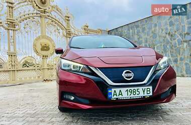 Хэтчбек Nissan Leaf 2018 в Киеве
