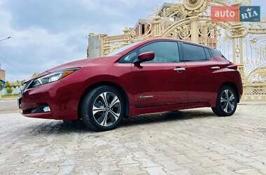 Хэтчбек Nissan Leaf 2018 в Киеве