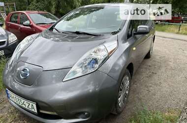 Хетчбек Nissan Leaf 2015 в Києві