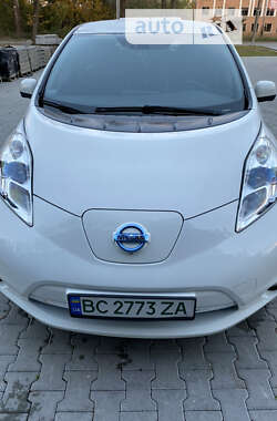 Хетчбек Nissan Leaf 2015 в Дрогобичі