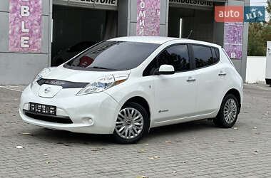 Хетчбек Nissan Leaf 2014 в Дніпрі