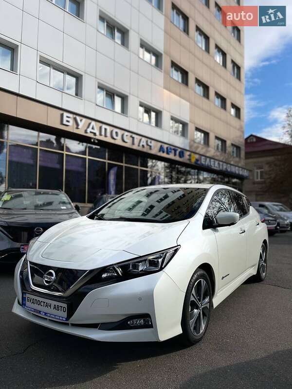 Хетчбек Nissan Leaf 2019 в Києві