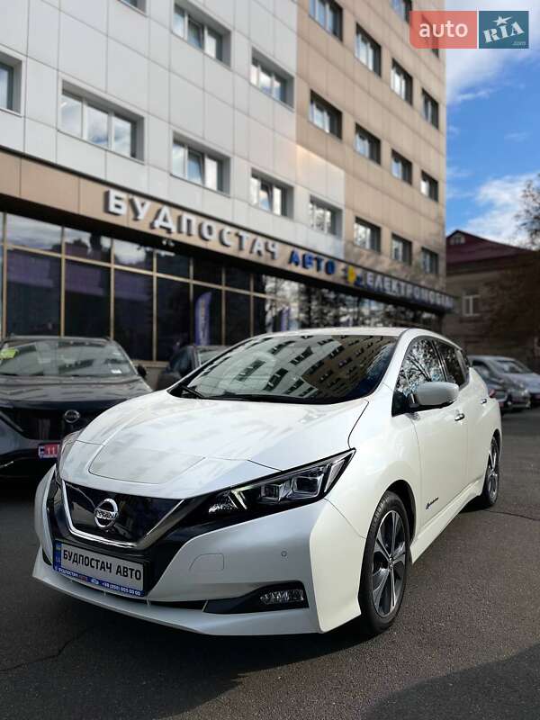 Хетчбек Nissan Leaf 2019 в Києві