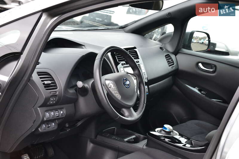 Хэтчбек Nissan Leaf 2016 в Луцке фото 16 Хэтчбек Nissan Leaf 2016 в Луцке