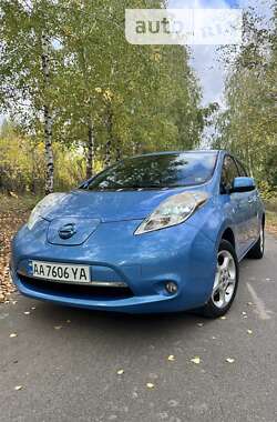 Хетчбек Nissan Leaf 2013 в Лубнах