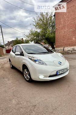 Хэтчбек Nissan Leaf 2014 в Кривом Роге