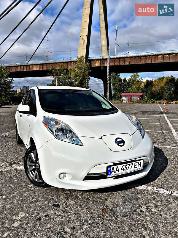 Nissan Leaf 2015