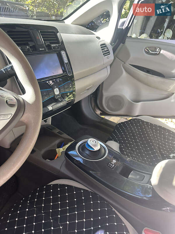 Хетчбек Nissan Leaf 2011 в Одесі