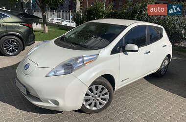 Хэтчбек Nissan Leaf 2015 в Одессе