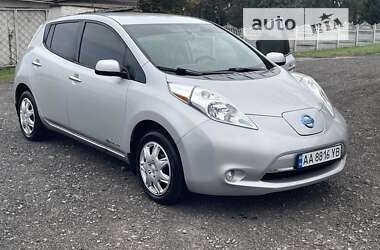 Хетчбек Nissan Leaf 2015 в Києві