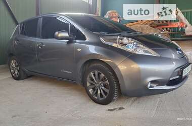 Хетчбек Nissan Leaf 2014 в Києві