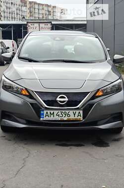 Хэтчбек Nissan Leaf 2022 в Житомире