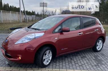 Хетчбек Nissan Leaf 2012 в Чернівцях