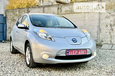 Хэтчбек Nissan Leaf 2012 в Стрые