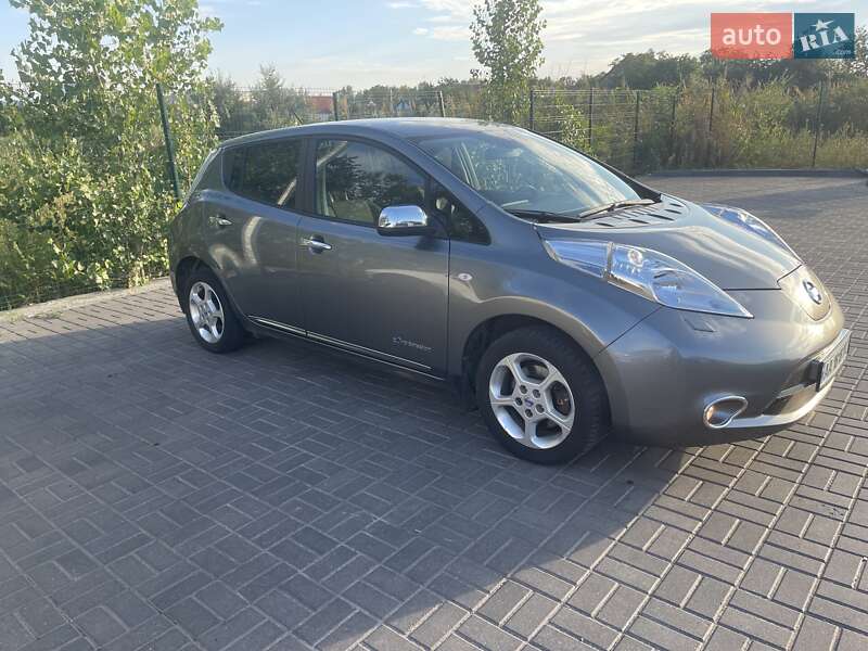 Хэтчбек Nissan Leaf 2014 в Днепре фото 4 Хэтчбек Nissan Leaf 2014 в Днепре