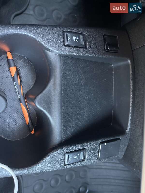 Хэтчбек Nissan Leaf 2014 в Днепре фото 14 Хэтчбек Nissan Leaf 2014 в Днепре