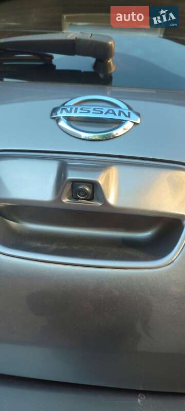 Хэтчбек Nissan Leaf 2014 в Киеве