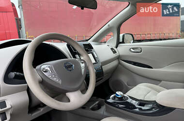 Хэтчбек Nissan Leaf 2011 в Львове