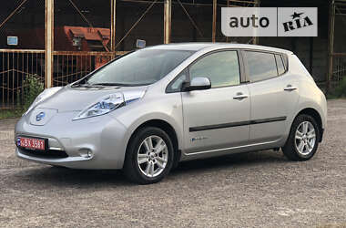 Хетчбек Nissan Leaf 2012 в Городку