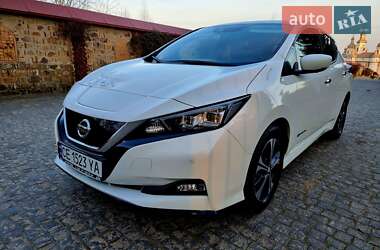 Хэтчбек Nissan Leaf 2019 в 