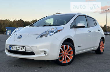 Хетчбек Nissan Leaf 2013 в Києві