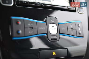 Хэтчбек Nissan Leaf 2013 в Луцке