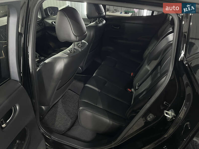 Хэтчбек Nissan Leaf 2019 в Днепре