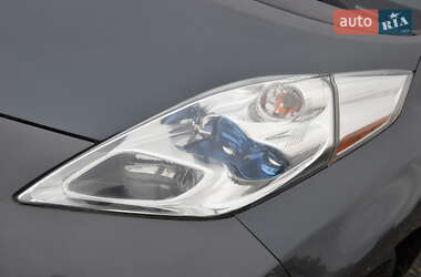 Хетчбек Nissan Leaf 2014 в 