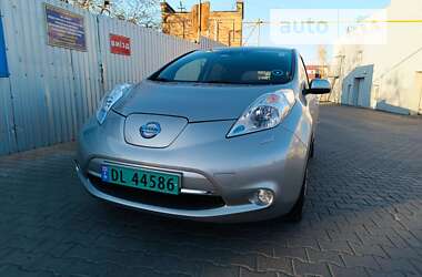 Хетчбек Nissan Leaf 2015 в Рівному