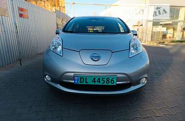 Хетчбек Nissan Leaf 2015 в Рівному