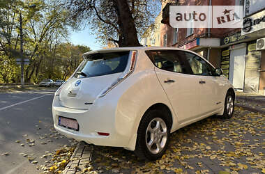 Хэтчбек Nissan Leaf 2014 в Каменец-Подольском