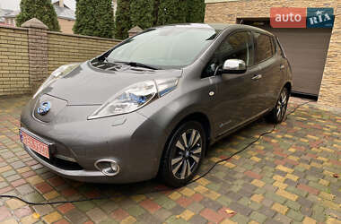 Хэтчбек Nissan Leaf 2014 в Черновцах