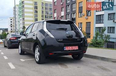 Хэтчбек Nissan Leaf 2015 в Ровно