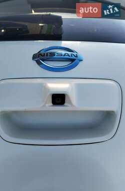 Хэтчбек Nissan Leaf 2012 в Ровно