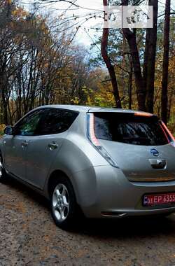 Хэтчбек Nissan Leaf 2014 в Луцке