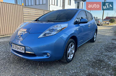 Хэтчбек Nissan Leaf 2011 в Черновцах