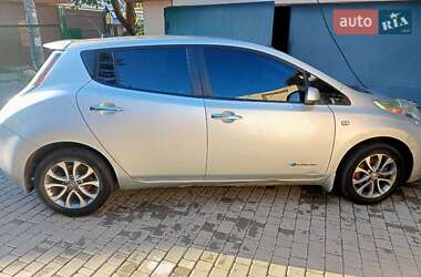 Хетчбек Nissan Leaf 2015 в Одесі