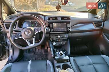 Хэтчбек Nissan Leaf 2020 в 