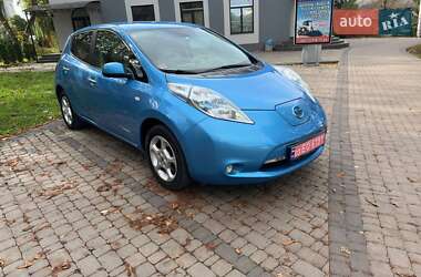 Хетчбек Nissan Leaf 2012 в Дубні