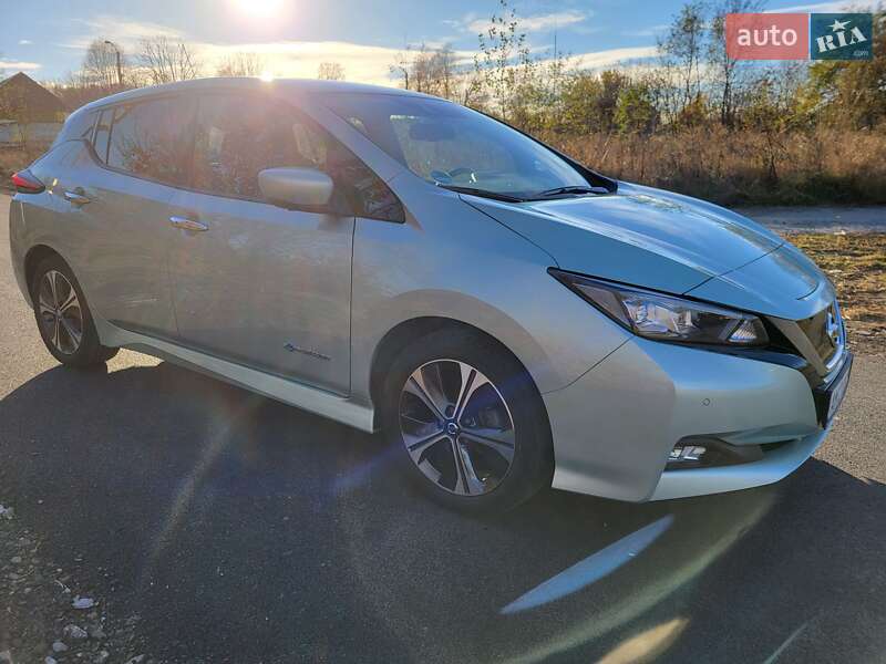 Хэтчбек Nissan Leaf 2019 в Бердичеве фото 3 Хэтчбек Nissan Leaf 2019 в Бердичеве