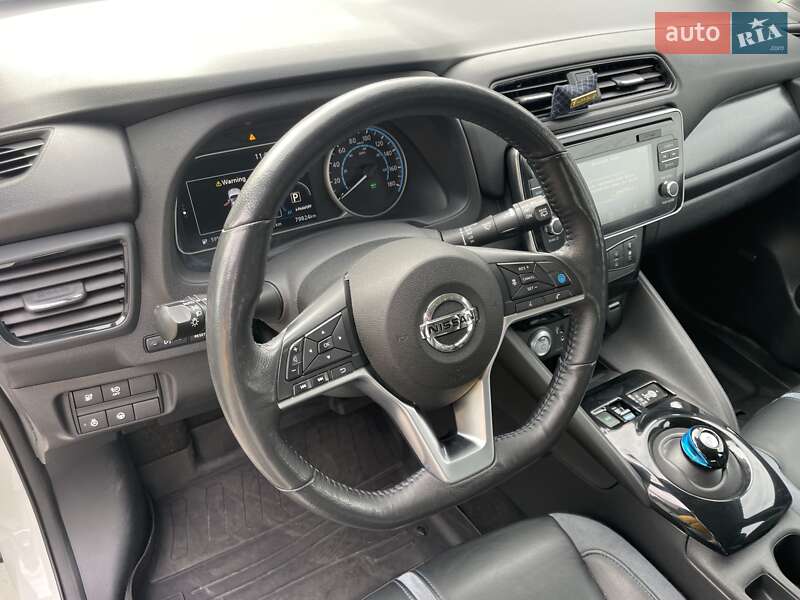 Хэтчбек Nissan Leaf 2018 в Одессе