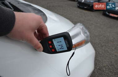 Хэтчбек Nissan Leaf 2015 в 