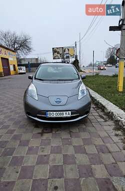 Хетчбек Nissan Leaf 2015 в Тернополі