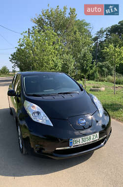 Хетчбек Nissan Leaf 2015 в Одесі