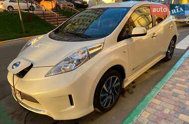 Хетчбек Nissan Leaf 2014 в Мукачевому